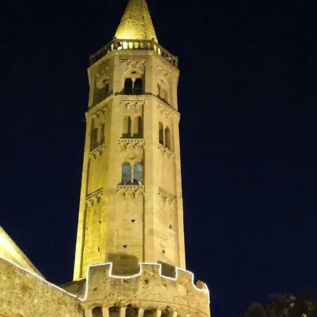 Piccolo Attico Sul Borgo Finale Ligure
