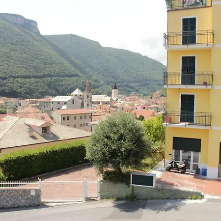 Apartment Piccolo Attico Sul Borgo Finale Ligure