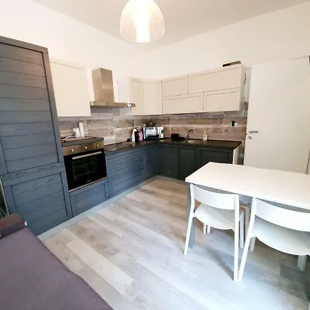 Piccolo Attico Sul Borgo Apartment *